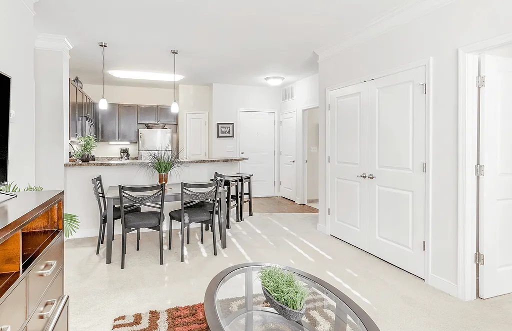 The Reserves at Arboretum Apartments — Photo 3