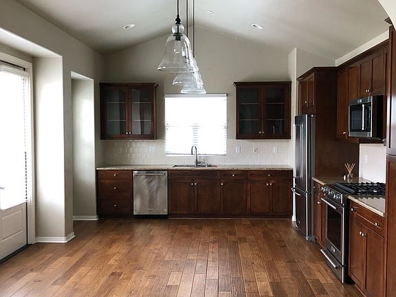 Kitchen, dining area