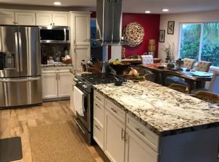 1470 Ridgeway St, Oceanside, CA 92054
