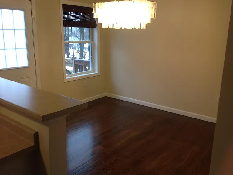 84 Holly St #B — Photo 17