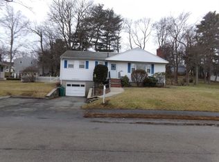 116 Azalea Dr, Norwood, MA 02062
