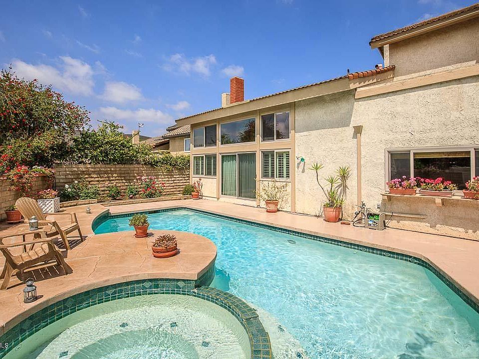 1st image of 3326 Sierra Dr