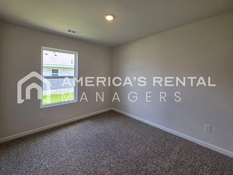 119 Jonboy Ave — Photo 24