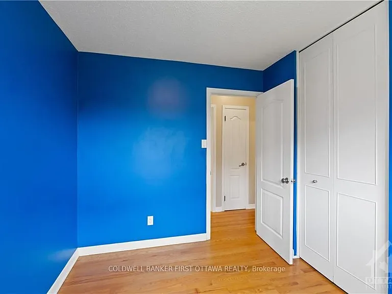 12 Oakwood Ave — Photo 14