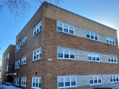 5927 W Addison St APT 1D, Chicago, IL, 60634