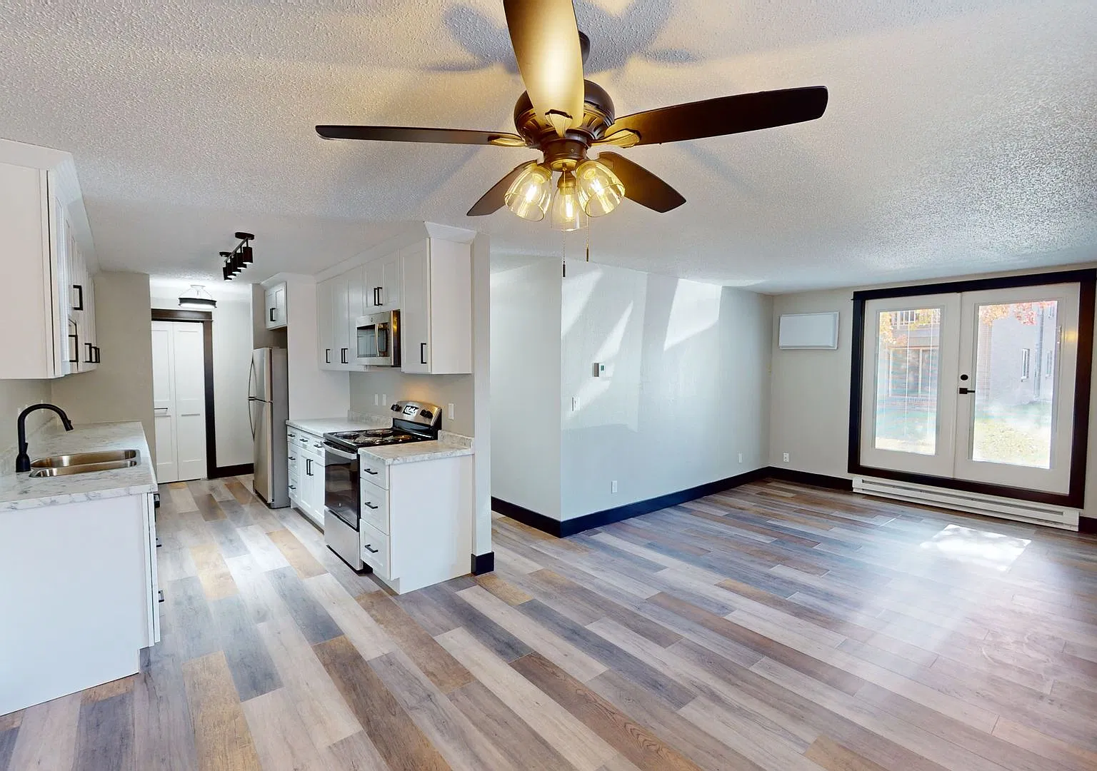 The Rock Apartments — Photo 4