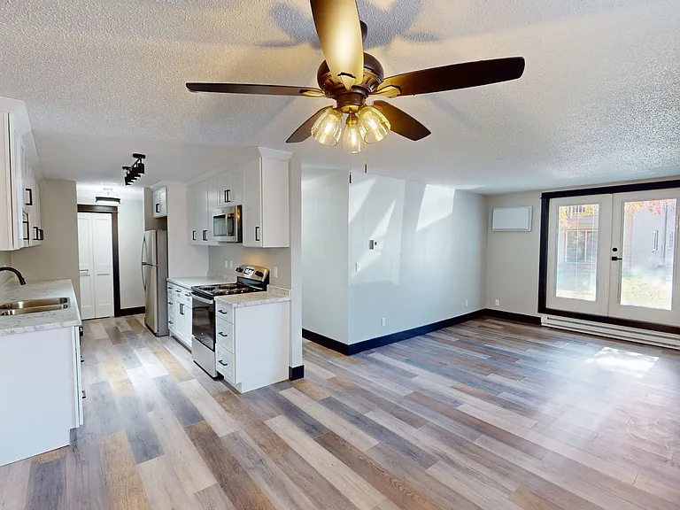 The Rock Apartments — Photo 4