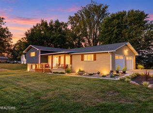 328 Browncrest Rd, La Follette, TN 37766