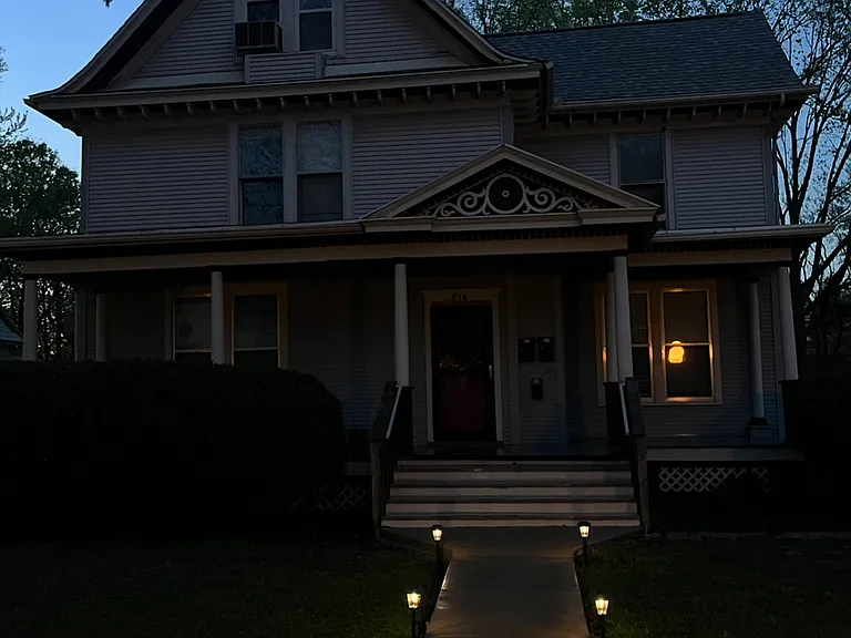 614 W Hill St #1 — Photo 2