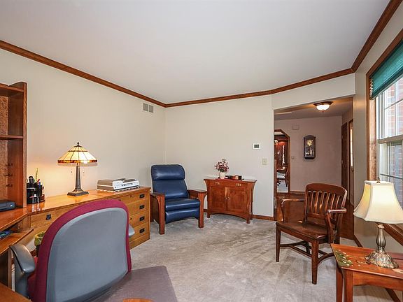 5th image of 4558 Peakview Ct