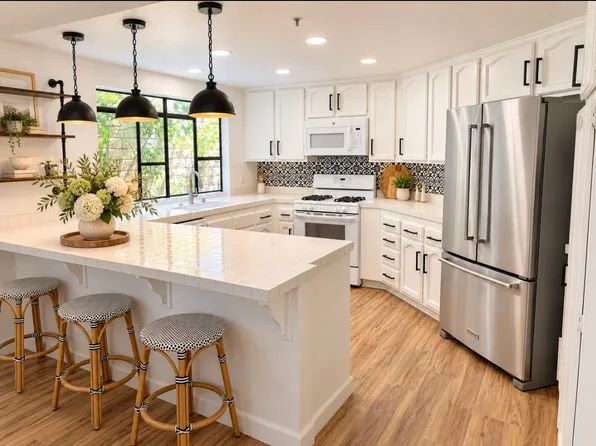 1963 Spyglass Cir, Vista, CA 92081