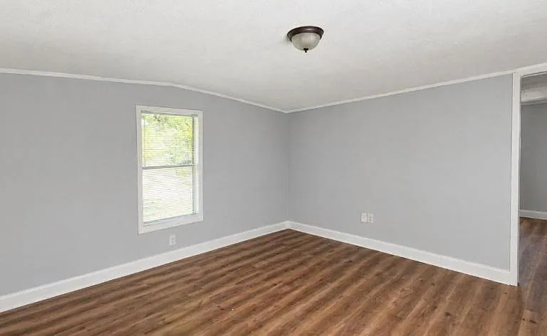 2828 Red Wing Ln — Photo 3