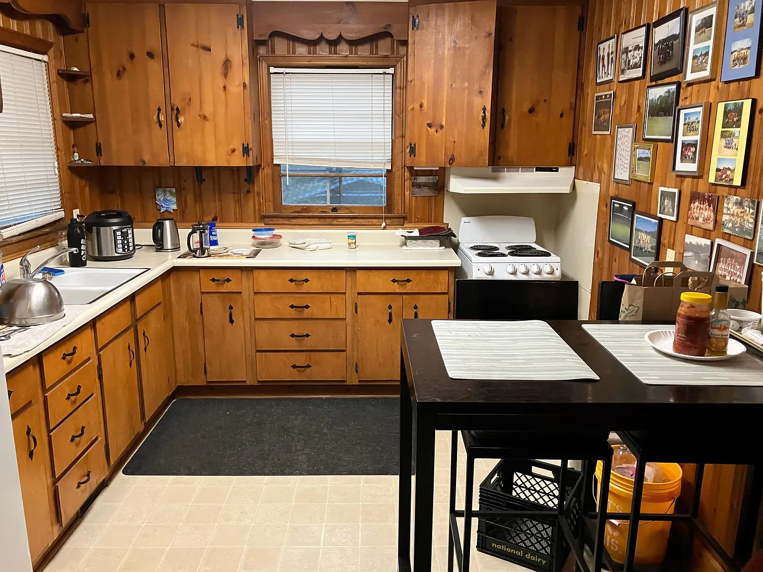 2 bed, 830 sqft, $2,000 — Photo 3
