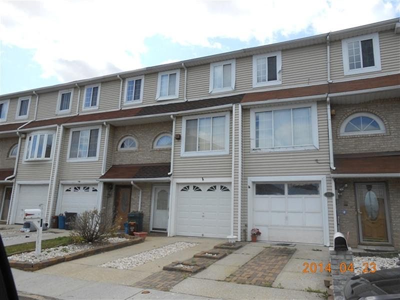 2nd image of 81 Francesca Ln