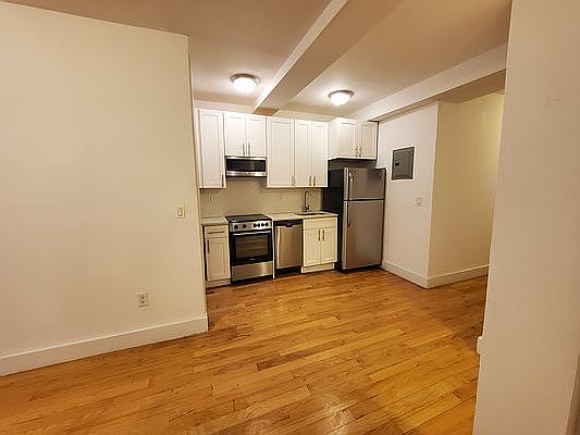 1st image of 2025 Regent Pl APT B4