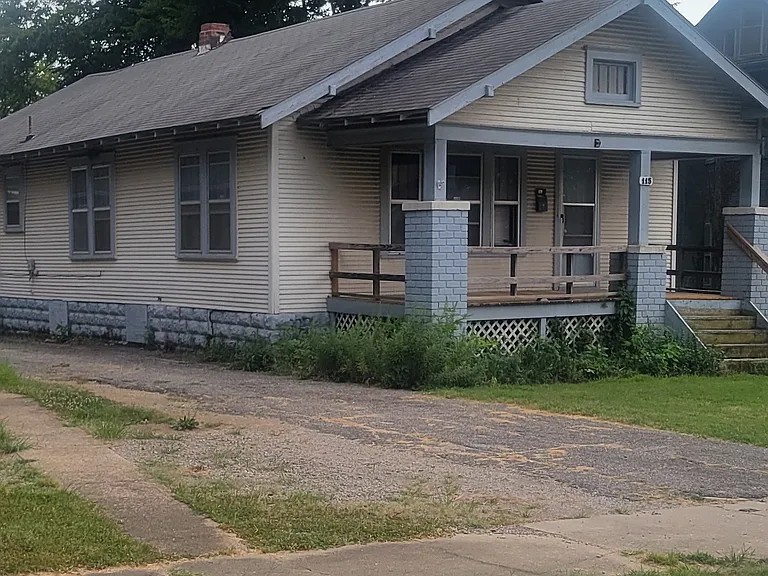115 W Lindburg St — Photo 1
