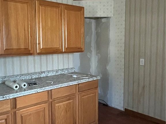 4th image of 337 Bessemer Ave