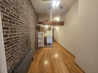 302 W 76th St APT 2D, New York, NY 10023