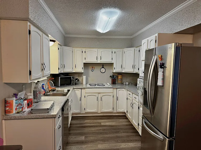 1609 Sunnyside Ln — Photo 8