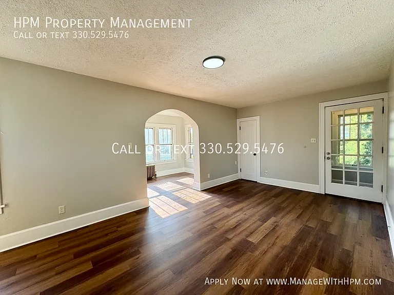 1259 Oxford Ave NW — Photo 7
