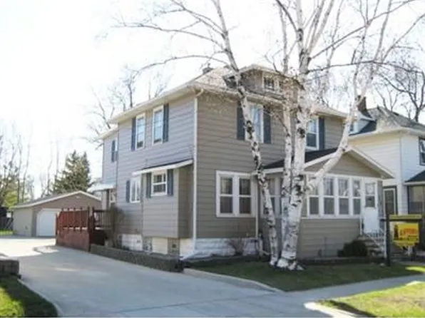 76 W Cotton St, Fond Du Lac, WI 54935