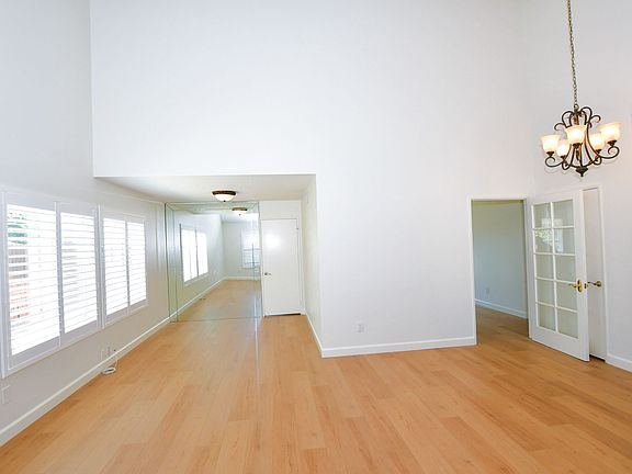 5th image of 6172 Fremont Cir