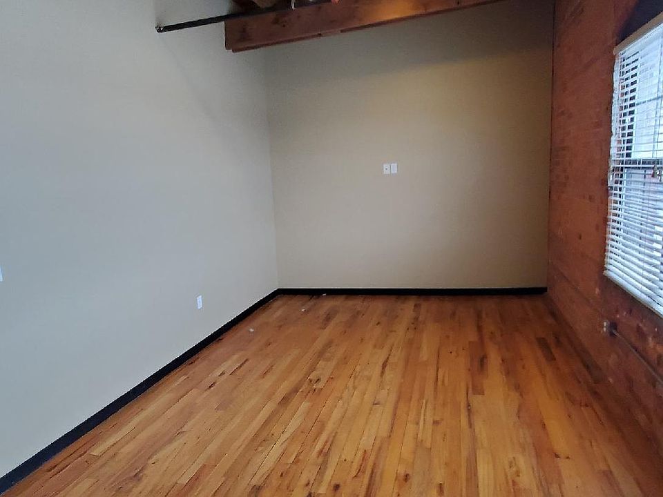 Unit 324 available March 2026 (Photo of similar unit, same floor plan; finishes, fixtures, ceiling, etc., may vary.)