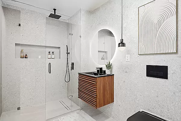 Sold by Avenues Real Estate | media 7