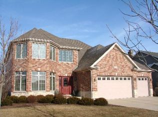 784 Brighton Dr, Sugar Grove, IL 60554