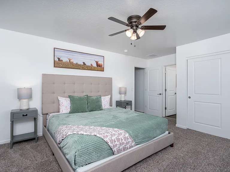 1642 N Cameron St — Photo 11