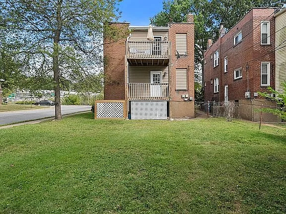 1335 Woodland Dr #1 — Photo 15