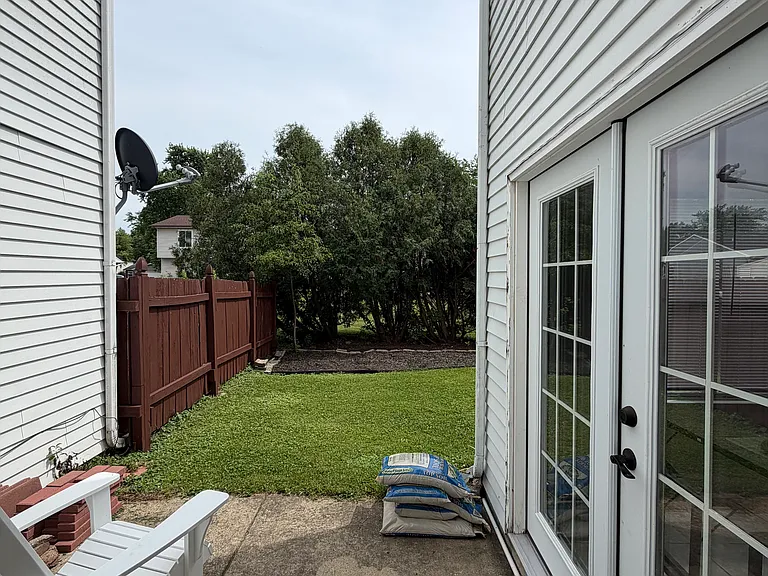 Walnut Cir — Photo 34