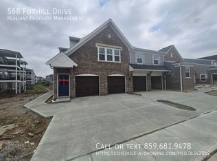 568 Foxhill Dr, Fort Mitchell, KY 41017