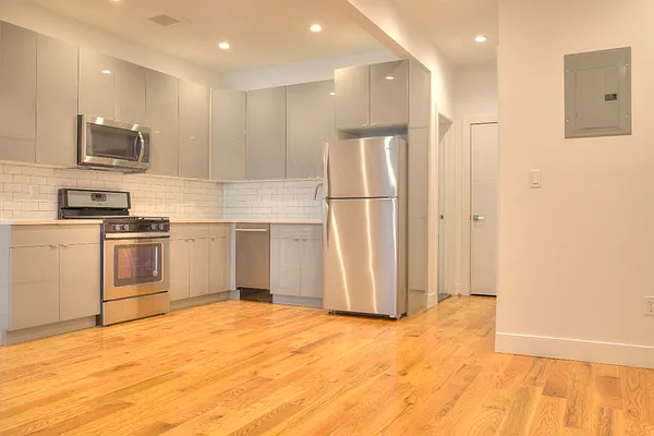 Rented by Oxford Property Group | media 20