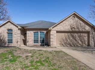 3033 Wren Ln, Midlothian, TX 76065
