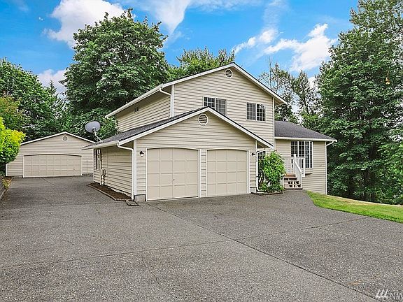 2nd image of 4720 73rd Dr NE