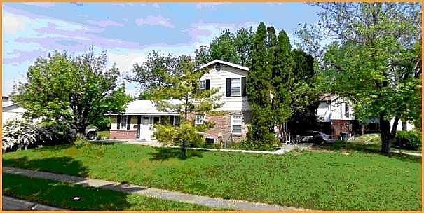 2nd image of 4937 Old Tree Ave