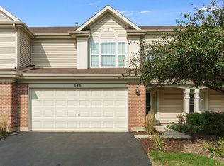 646 Lancaster Dr, Hampshire, IL 60140