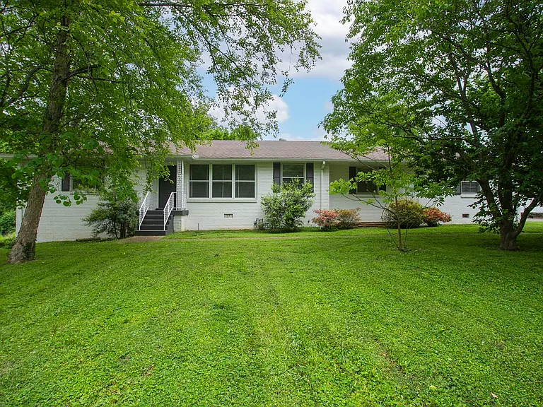 215 Donna Dr #S — Photo 25