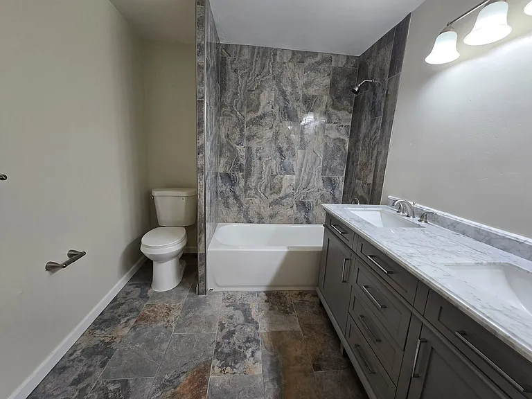 4995 Dubois Dr — Photo 6
