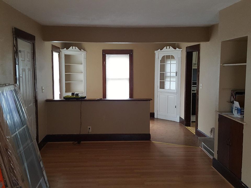 1st image of 543 River Ln