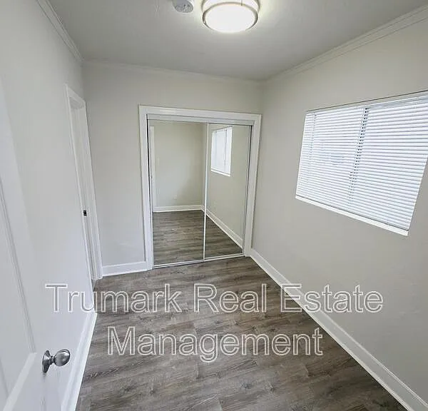 429 W Garfield Ave #C — Photo 6