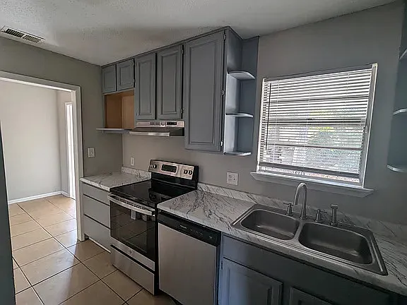 209 School House Rd — Photo 4