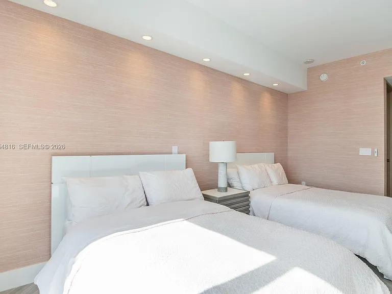 17301 Biscayne Blvd #1609 — Photo 26