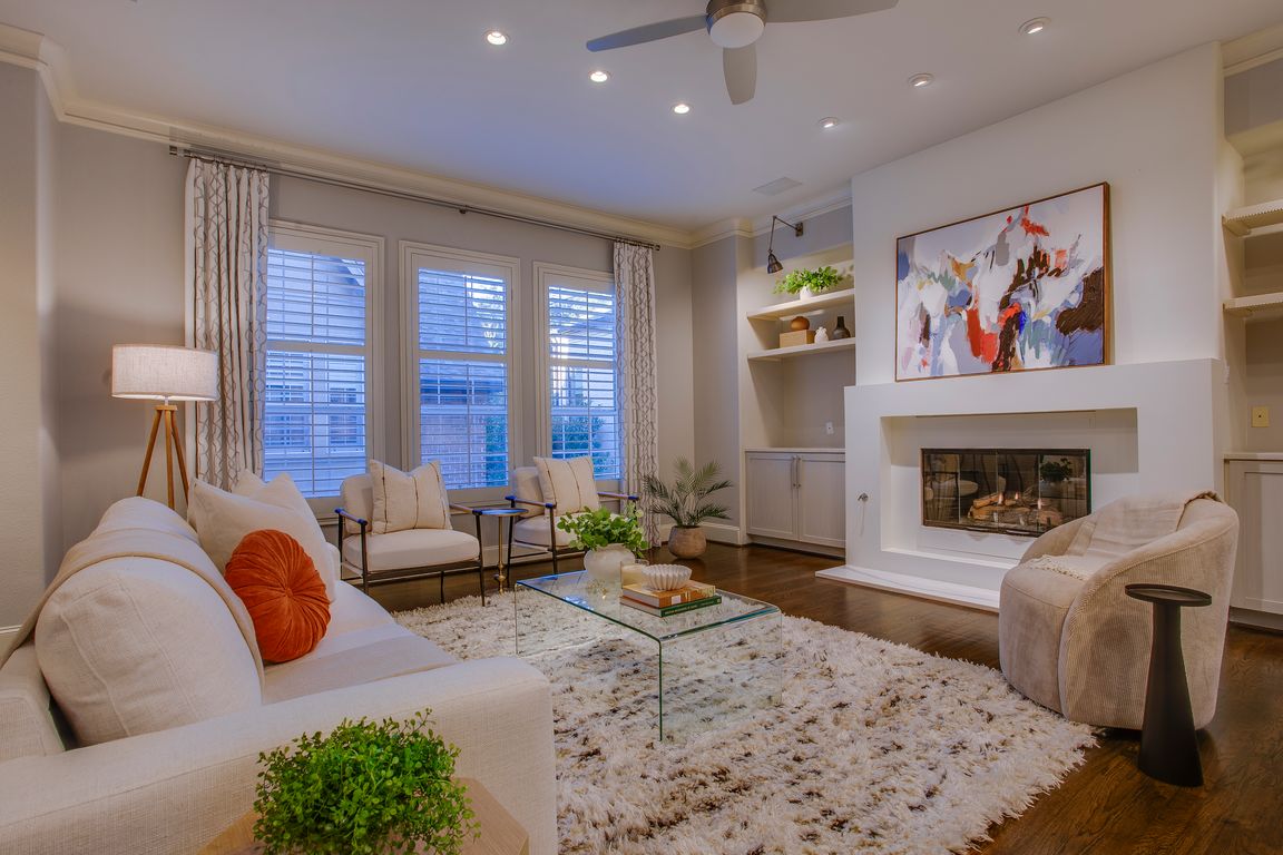 next background image