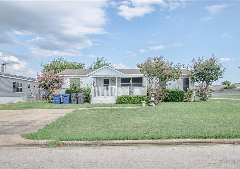 1st image of 487 Castleridge Dr