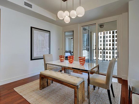 5th image of 98 San Jacinto Blvd #1003