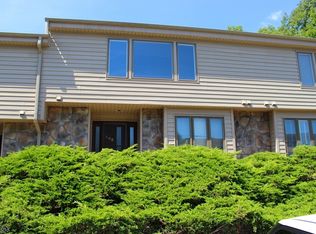 303 Cheyenne Rd, Lafayette, NJ 07848