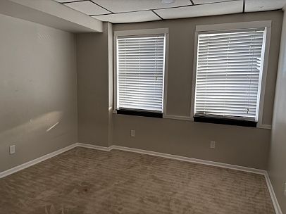 5th image of 618 Broadway Blvd #2