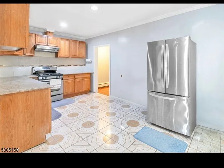 54 Pamrapo Ave #2 — Photo 6